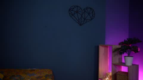 valeri______ online show from July 23, 2026, 7:17 am