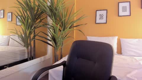 valeria_rua online show from June 28, 2026, 11:05 am