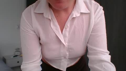 Snapshot of valeriafrannco chatting on May 16, 2026, 3:44 pm valeriafrannco online show from May 16, 2026, 3:44 pm