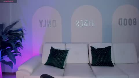 Valeria online show from June 25, 2026, 11:37 am