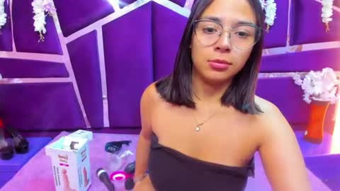Snapshot of valerysweety__ chatting on July 7, 2026, 2:58 am ValerySweety online show from July 7, 2026, 2:58 am