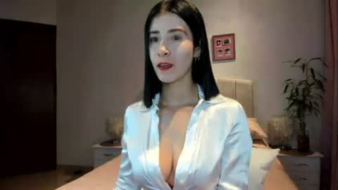 Macarena online show from June 12, 2026, 3:38 am