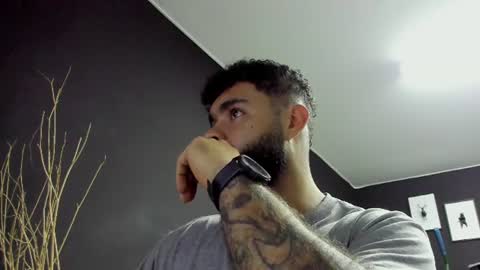 Snapshot of velkam_ chatting on June 24, 2026, 11:04 pm Velkam online show from June 24, 2026, 11:04 pm