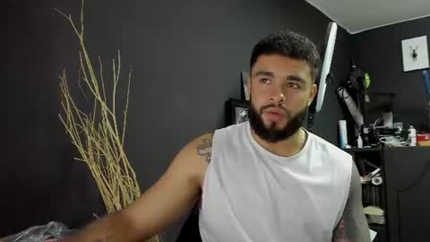 Snapshot of velkam_ chatting on July 1, 2026, 9:36 pm Velkam online show from July 1, 2026, 9:36 pm