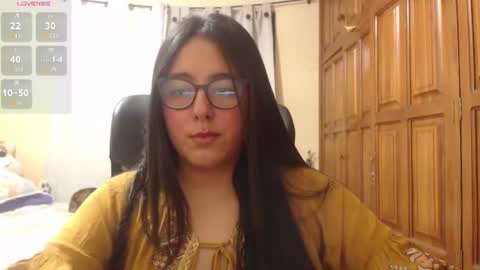 Snapshot of venus_cat_ chatting on June 28, 2026, 10:27 pm Venus online show from June 28, 2026, 10:27 pm