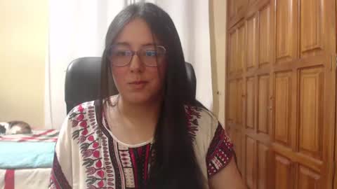 Snapshot of venus_cat_ chatting on July 21, 2026, 7:32 am Venus online show from July 21, 2026, 7:32 am