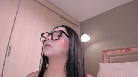 Snapshot of venus_reid chatting on June 4, 2026, 4:18 am venus_reid online show from June 4, 2026, 4:18 am
