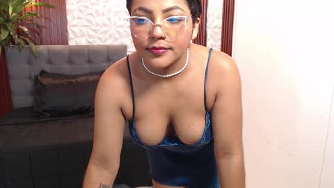 Snapshot of veronica_em1 chatting on April 10, 2026, 2:44 pm VERONICA online show from April 10, 2026, 2:44 pm