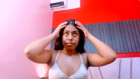 Snapshot of veronicarobles chatting on June 10, 2026, 7:57 pm Veronica Robles online show from June 10, 2026, 7:57 pm