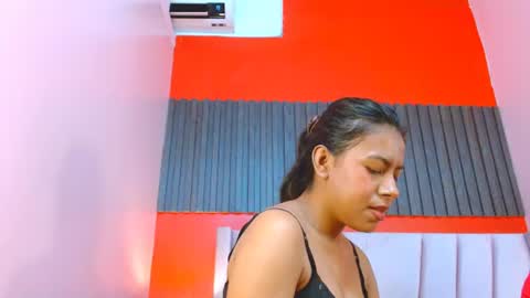 Veronica Robles online show from July 11, 2026, 6:43 pm