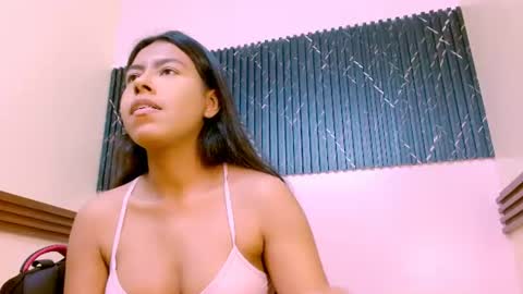 Veronica Robles online show from July 29, 2026, 7:01 pm