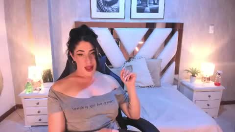 Snapshot of veronnica_fox chatting on June 23, 2026, 3:54 pm Veronica online show from June 23, 2026, 3:54 pm