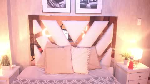 Snapshot of veronnica_fox chatting on June 25, 2026, 3:27 pm Veronica online show from June 25, 2026, 3:27 pm