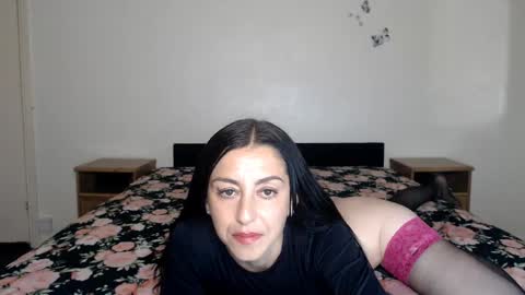 verryhotstella online show from June 3, 2026, 3:31 am