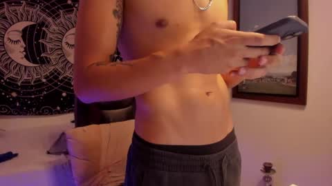 Snapshot of victorino_jhonson chatting on July 6, 2026, 3:03 pm Victorino Jhonson online show from July 6, 2026, 3:03 pm