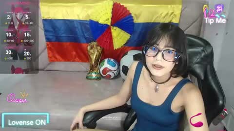 Live 1000pm 600am COLOMBIAN HOUR online show from June 17, 2026, 8:32 pm