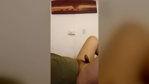 viejocaliente online show from July 16, 2026, 11:33 pm
