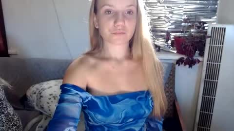 Snapshot of viktorisagi chatting on July 11, 2026, 5:54 am ViktoriSagi online show from July 11, 2026, 5:54 am