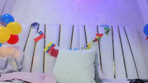 violeet_gray online show from June 29, 2026, 11:43 am
