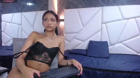 Snapshot of violet_angel13 chatting on July 6, 2026, 8:44 pm Violet online show from July 6, 2026, 8:44 pm