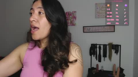 Snapshot of violeta_scott_ chatting on June 10, 2026, 11:42 am violeta_scott_ online show from June 10, 2026, 11:42 am