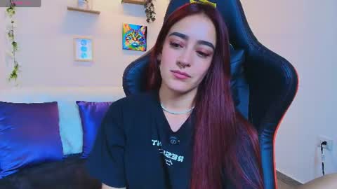 violeth_rosse_ online show from June 26, 2026, 4:11 pm