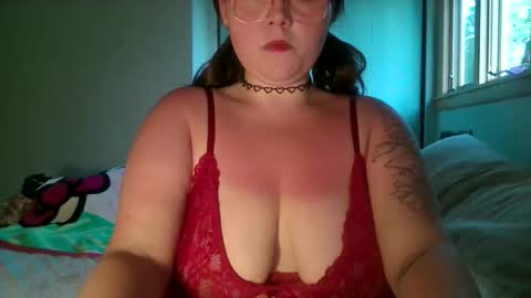VioletSunflower online show from June 4, 2026, 12:38 am