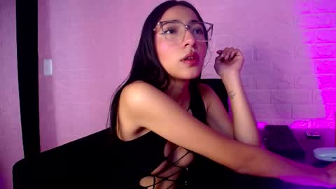 Snapshot of violett1126 chatting on July 16, 2026, 6:30 am 1126 online show from July 16, 2026, 6:30 am