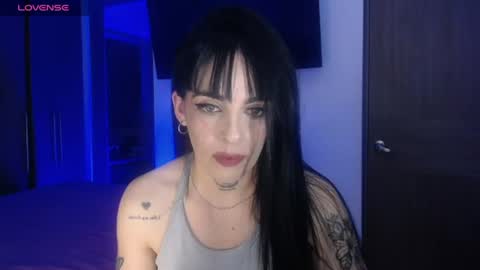 Snapshot of violett_hottie chatting on July 16, 2026, 1:33 am violett Independent model online show from July 16, 2026, 1:33 am