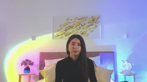 violetta_finch online show from May 1, 2026, 10:31 am