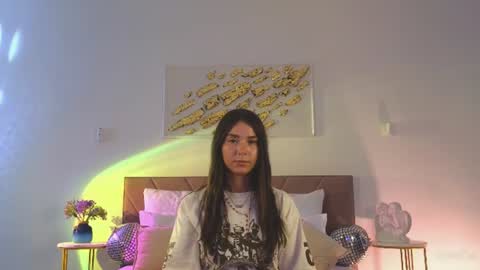 violetta_finch online show from July 12, 2026, 12:18 pm