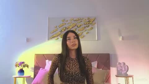 violetta_finch online show from July 16, 2026, 1:50 pm