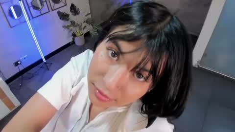 Violettaa online show from July 9, 2026, 4:05 am