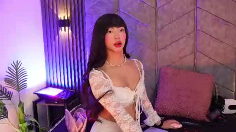 viollettebylyly online show from June 25, 2026, 10:09 am