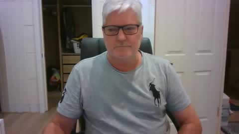 viper654321 online show from May 10, 2026, 7:24 am