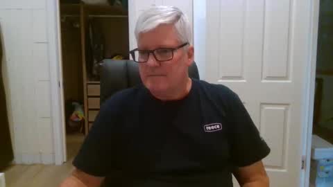 viper654321 online show from May 19, 2026, 1:11 am