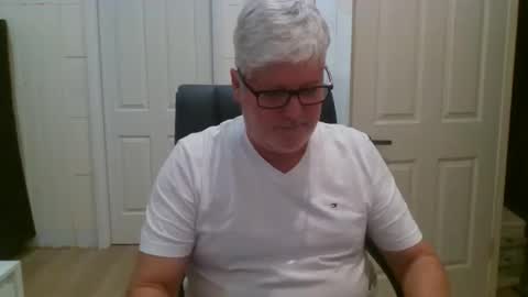 viper654321 online show from June 6, 2026, 7:24 am