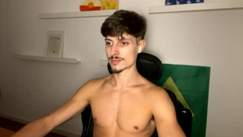 vitoraugustoxxx online show from July 7, 2026, 8:57 pm