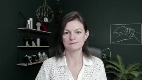Snapshot of vivian_dream chatting on June 23, 2026, 6:33 am Vivian online show from June 23, 2026, 6:33 am