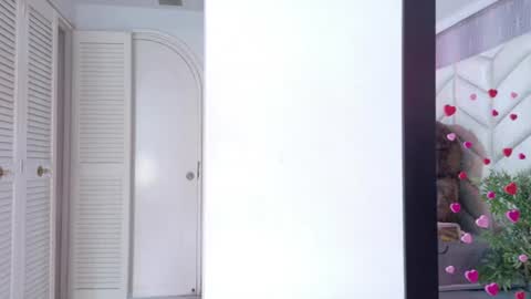 Snapshot of vixen_flutter chatting on June 17, 2026, 1:45 pm Vixen online show from June 17, 2026, 1:45 pm