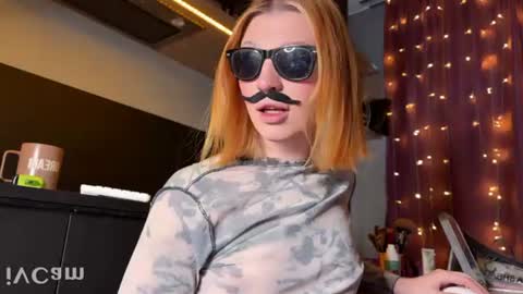Snapshot of vynila chatting on June 18, 2026, 4:44 pm ILONA A week goal new laptop online show from June 18, 2026, 4:44 pm