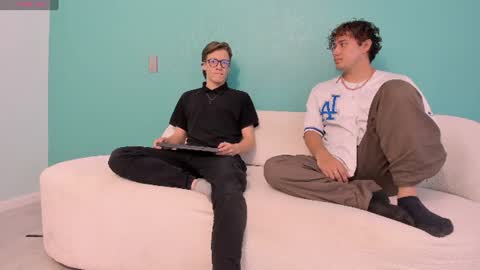 Jhonny Dick  his neighbors. online show from July 14, 2026, 2:01 pm
