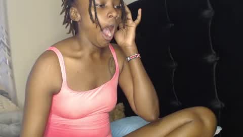 Snapshot of wetfreakym chatting on July 2, 2026, 8:09 am Bella online show from July 2, 2026, 8:09 am