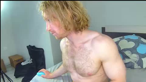 whitebars22 online show from June 16, 2026, 5:32 am