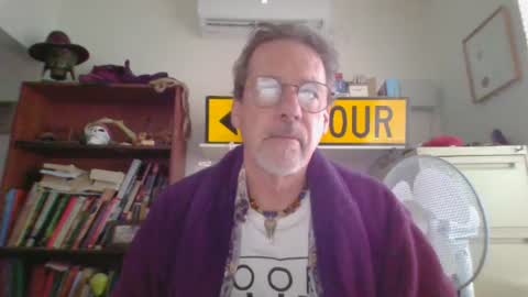 whiteboomer online show from June 21, 2026, 3:31 am