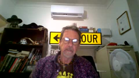 whiteboomer online show from July 24, 2026, 8:23 am