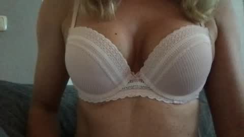 Liesbeth online show from July 10, 2026, 9:34 am