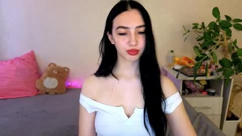 Alena online show from May 21, 2026, 5:47 am