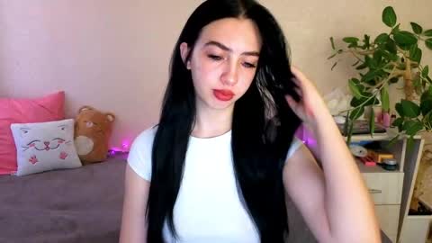 Alena online show from May 24, 2026, 5:01 am