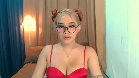 Snapshot of wildsassy0719 chatting on May 2, 2026, 12:10 pm shea online show from May 2, 2026, 12:10 pm